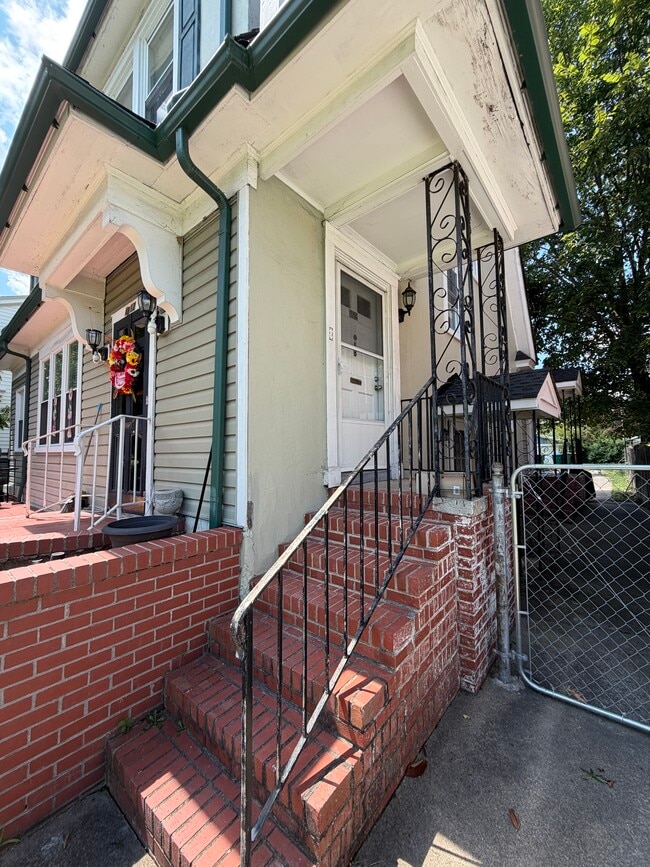 Building Photo - 4812 Chamberlayne Ave