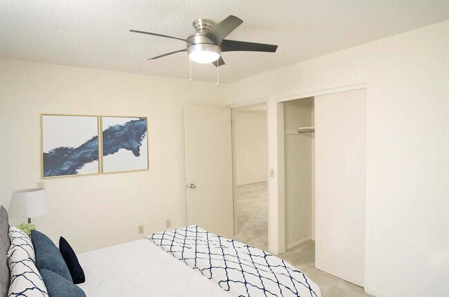 Dormitorio - Varsity Square