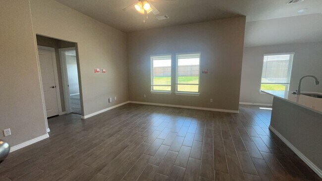 Foto del edificio - 2220 NW 170th St