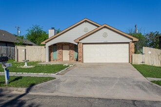 Building Photo - 1301 Westway Dr