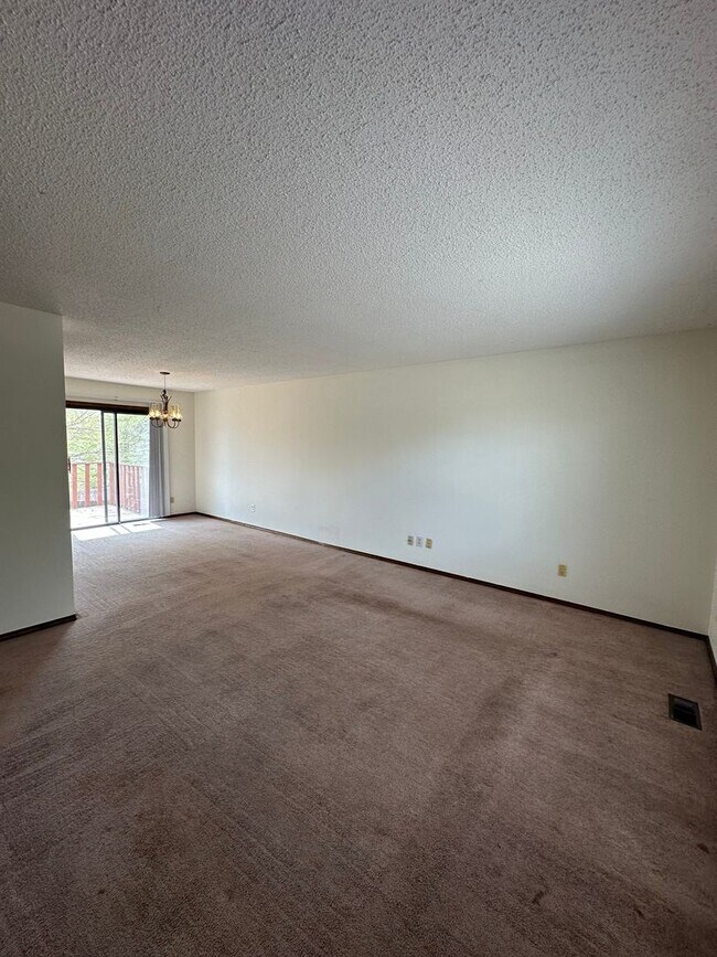 Foto del edificio - Lovely 4 bedroom house avail now