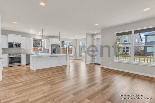 Foto del edificio - 8166 SE Orion Ln