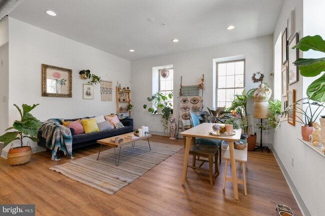 Foto del edificio - 1618 Mifflin St