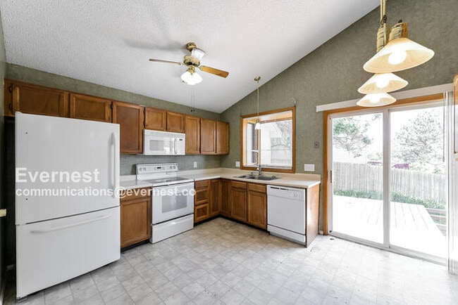 Building Photo - 3904 S Espana St
