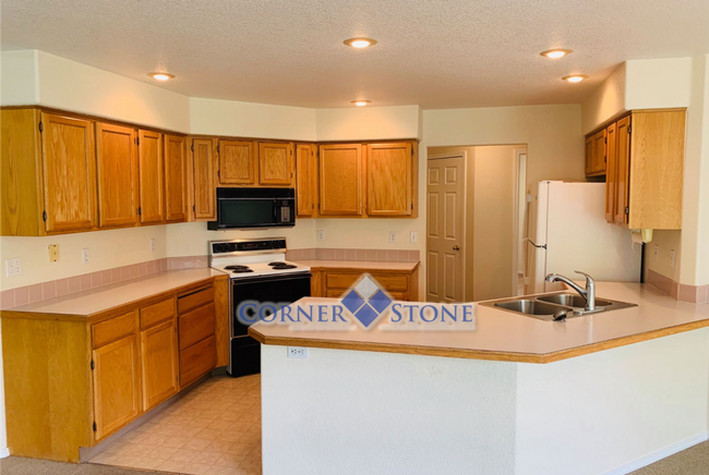 Building Photo - Delightful Home in Columbia Village with B...
