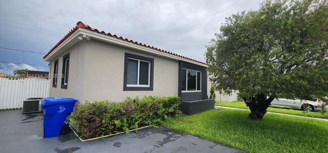 Foto del edificio - 3520 NW 20th St