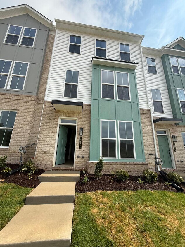 Foto principal - 15380 Oasis Sun Wy