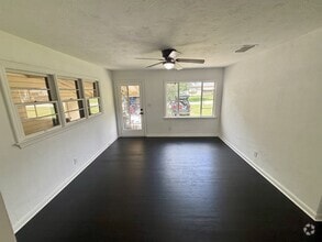 Building Photo - 36 N University Cir