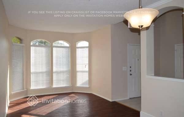 Foto del edificio - 2612 Briarcrest Dr