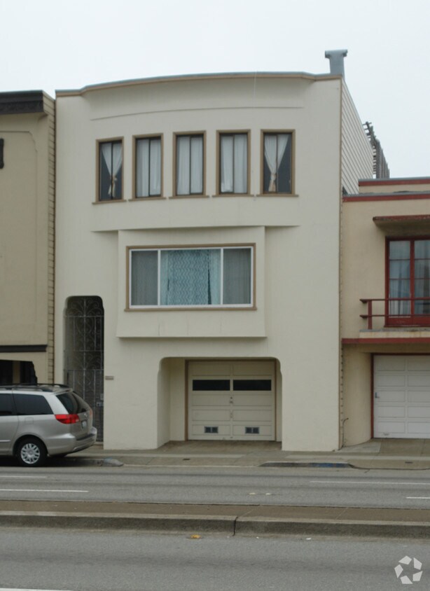Building Photo - 1258-1260 19th Ave