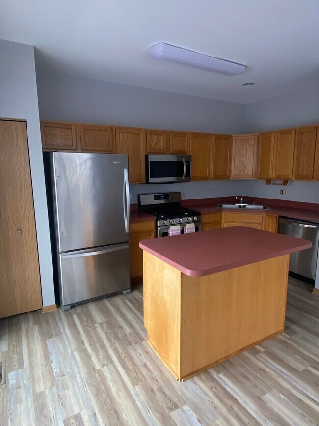 Foto del edificio - 759 Cherry Creek Dr