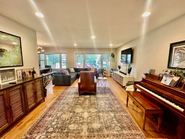 Foto del edificio - 9722 Keeler Ave