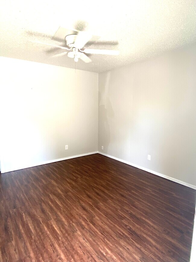 201 S R St, Muskogee, OK 74403 Apartments in Muskogee, OK