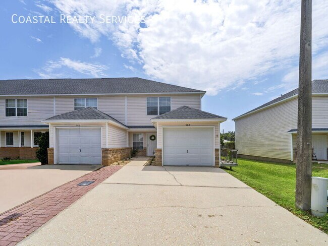 Building Photo - 983 Scenic Oak Ln