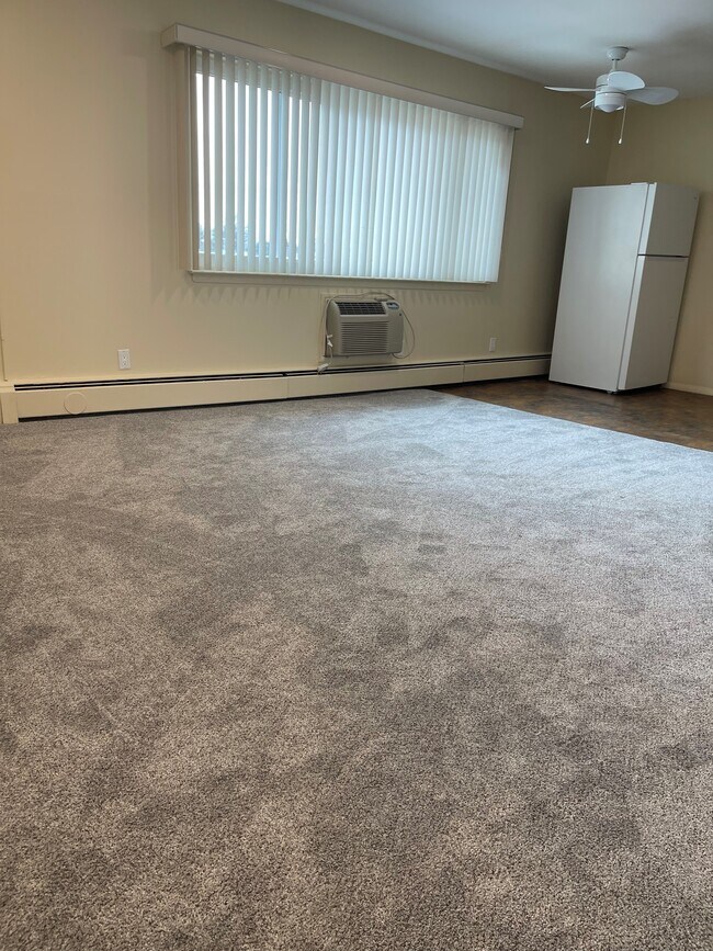 The Niche at Roman Gardens Apartments in Lindenhurst, NY