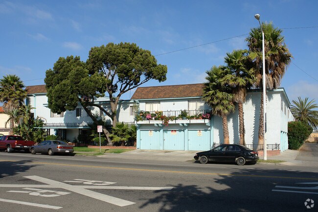 Building Photo - Encanto Apartments