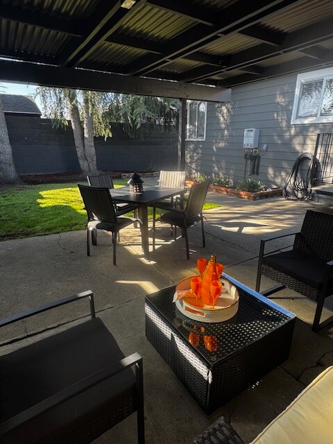 Foto del edificio - 9850 Springfield St