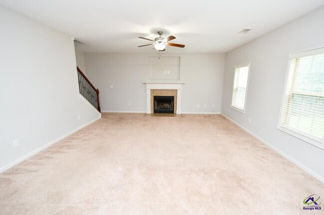 Building Photo - 114 Great Oak Way