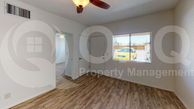 Building Photo - 345 E Calle Arizona