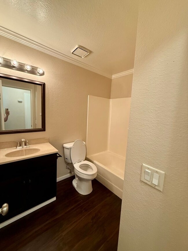 Building Photo - Lovely 3 bd, 2 bath in Moreno Valley