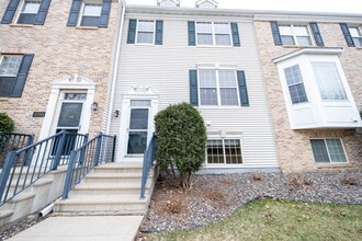 Building Photo - 15579 Junegrass Ln