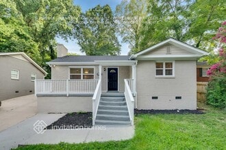 Building Photo - 1517 Lasalle St