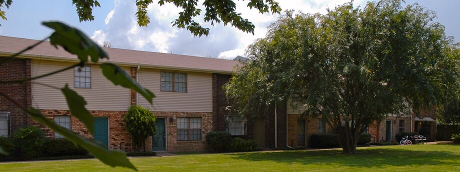 Primary Photo - Sherwood Court