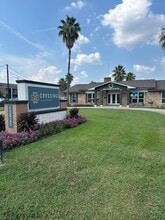 Building Photo - Crossings at Alderson Apartments