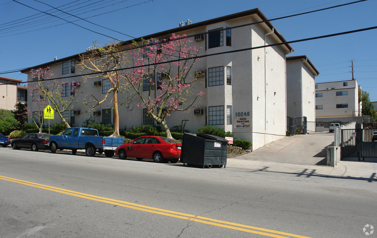 Primary Photo - 10270 Tujunga LLC (10248)