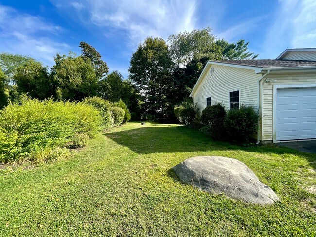 Foto del edificio - 2-Bed Single Family in New London!