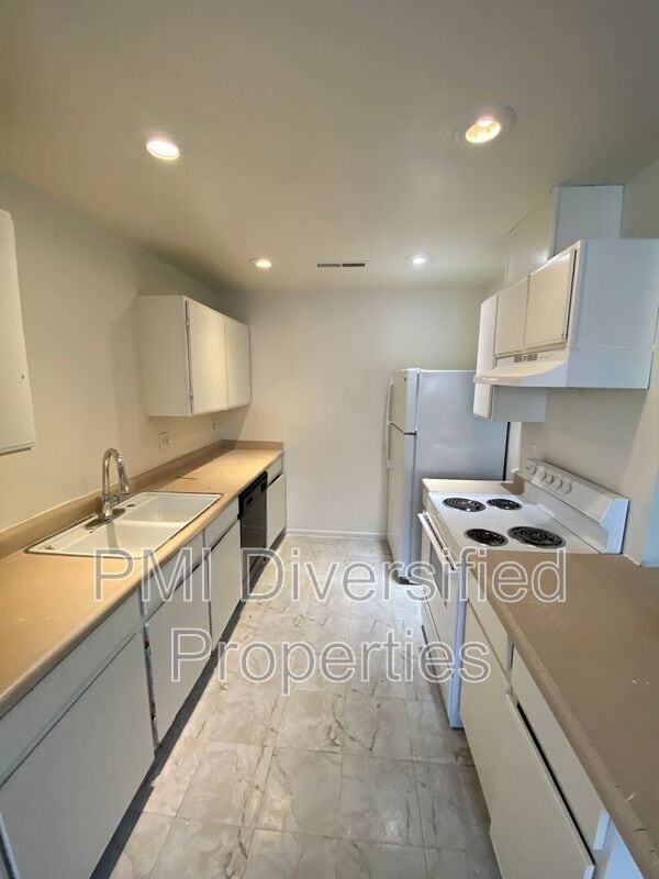 Foto del edificio - 542 Capitol Hill Ave
