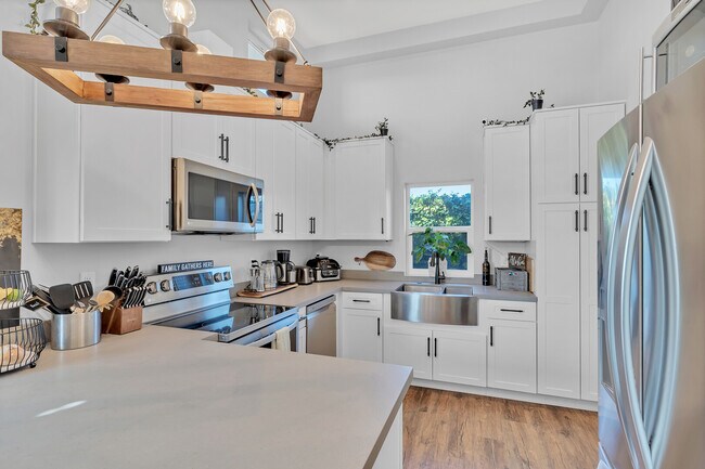 Foto del edificio - 522 Leonard Ave