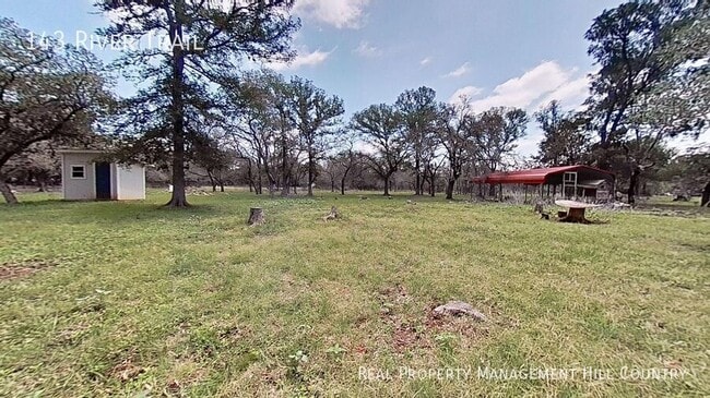 Foto del edificio - 143 River Trail