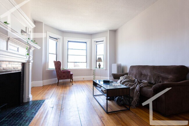 Foto del edificio - 16 Glenville Ave