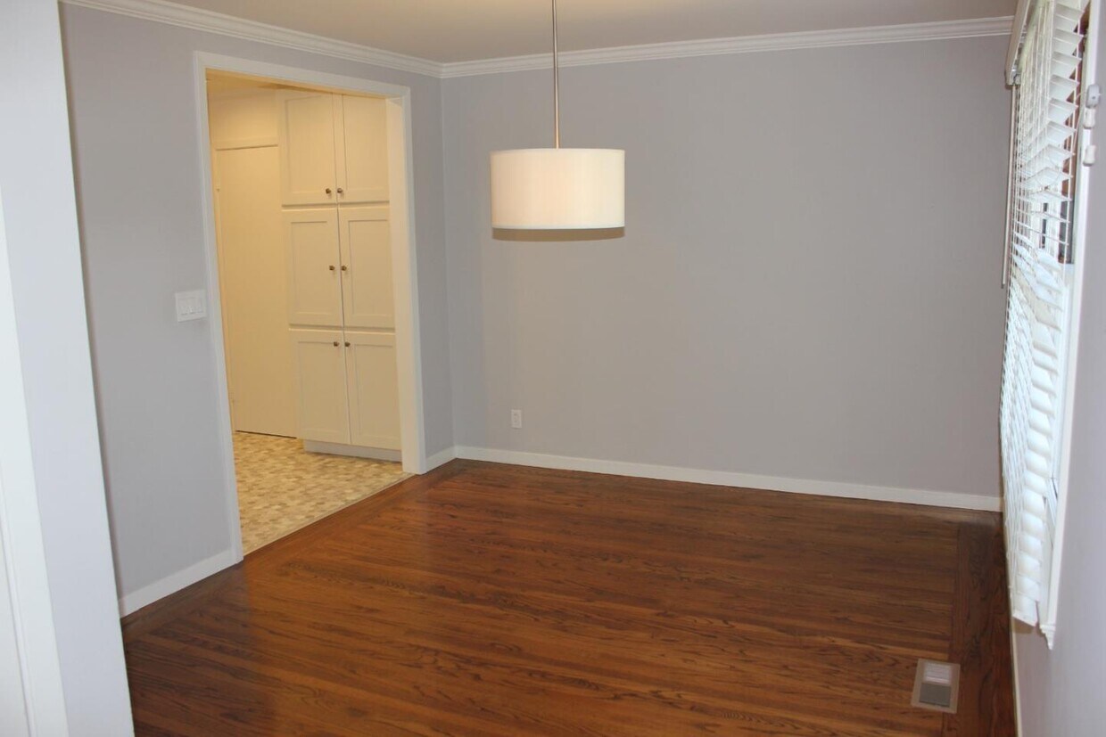 Primary Photo - 1164 Marcussen Dr