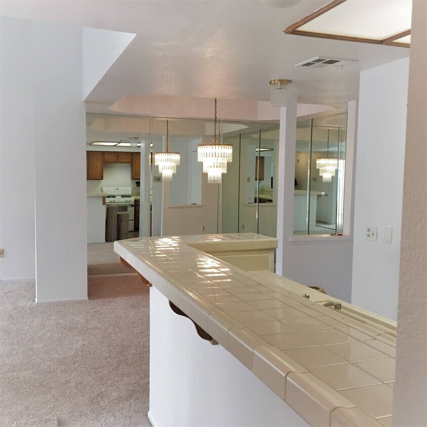 14347 Albers St Unit 205, Sherman Oaks, CA 91401 Condo for Rent in