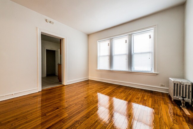 Comedor - 1748 E 71st Pl
