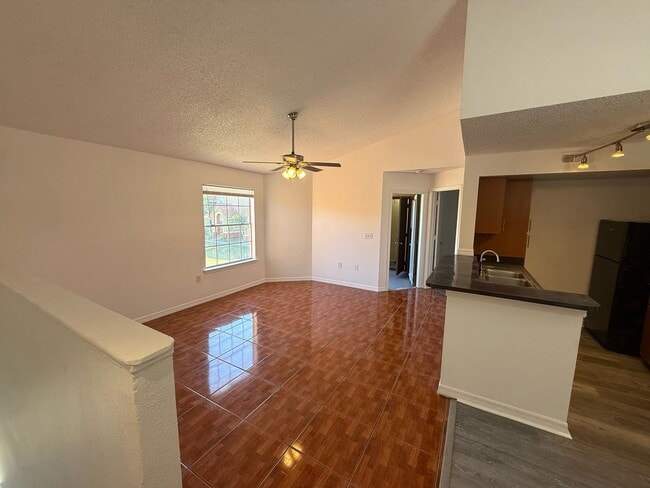 Building Photo - 433 Fountainhead Cir