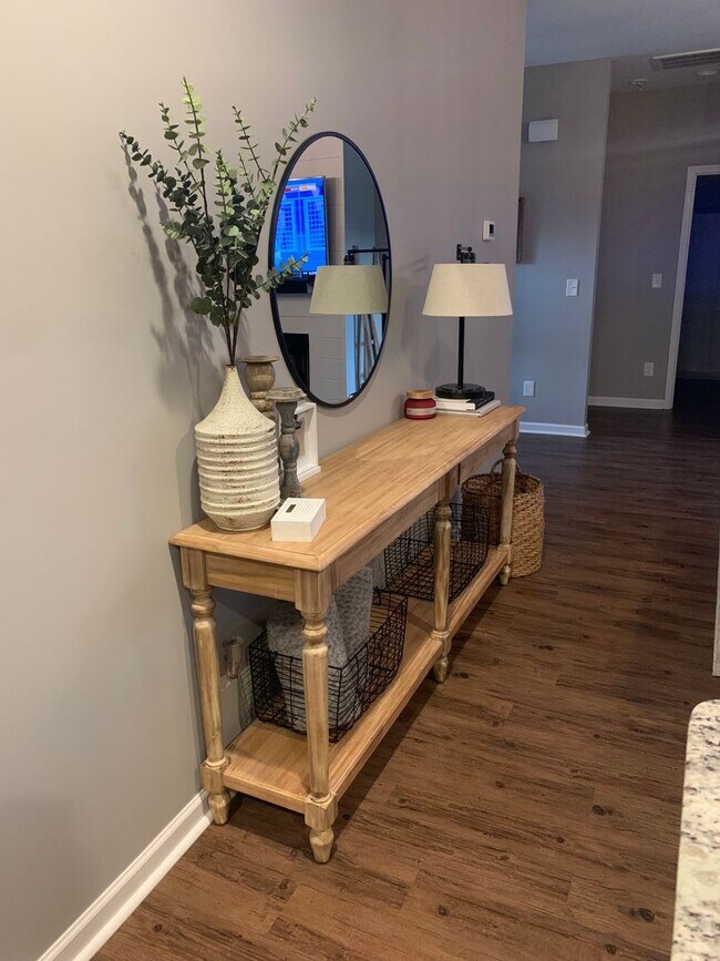 Building Photo - 4BD/2BA FOR RENT