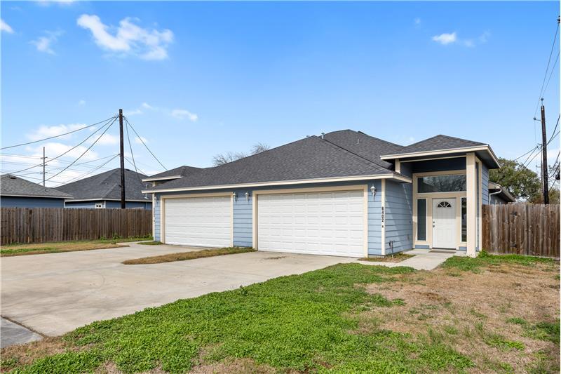 Foto principal - 6402 Williams Dr