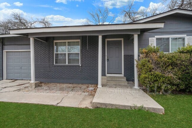 Foto del edificio - 505 Oasis St