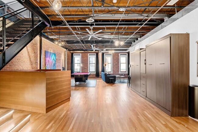 Building Photo - 2109 Larimer St