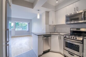 Building Photo - 3455 Rue Aylmer