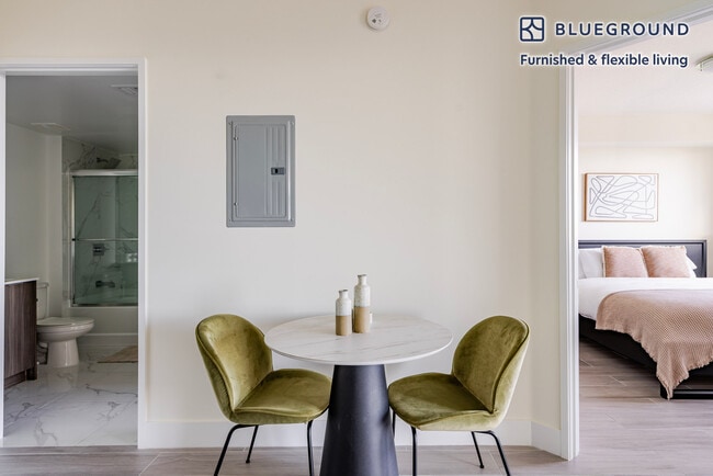 Foto del edificio - 1000 NW 7th St