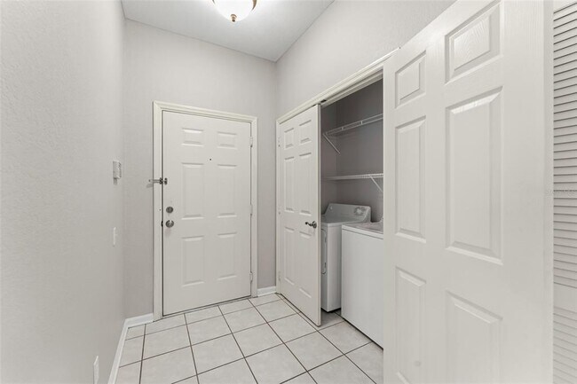 Foto del edificio - 1224 S Hiawassee Rd