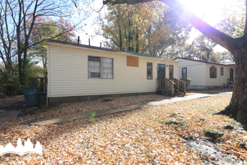 Primary Photo - 4532 Sunny View Dr