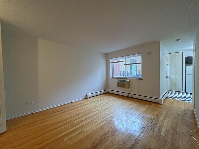 Foto del edificio - 742 W Buena Ave