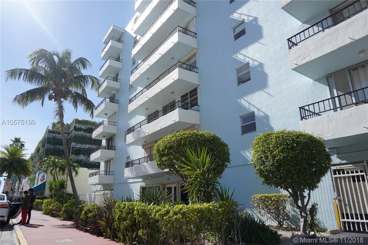 Foto del edificio - 720 Collins Ave