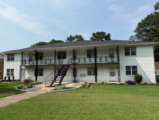 Building Photo - 1914 St James Dr