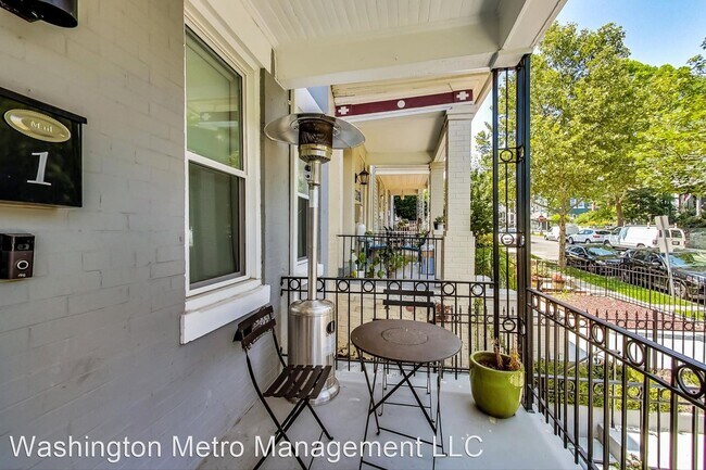 Building Photo - 3 br, 3.5 bath House - 157 U Street NE #1